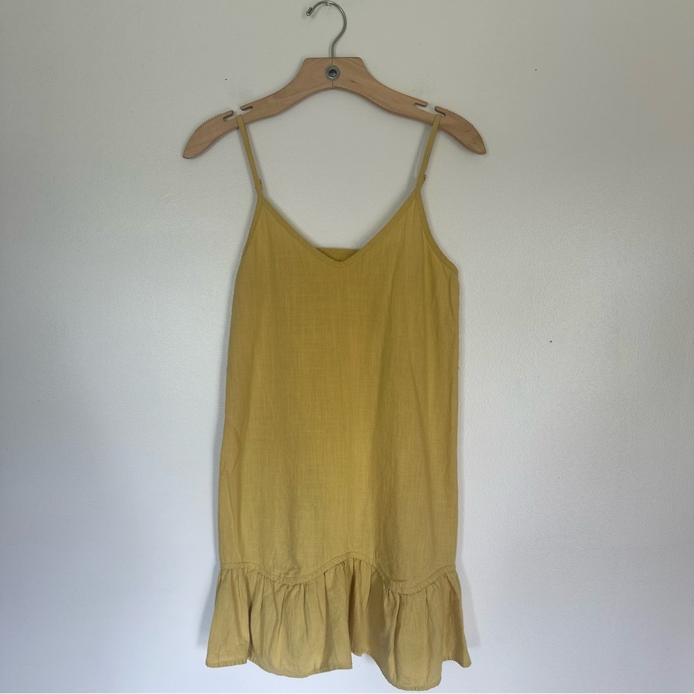 Yellow Dress - Picture 2 of 3